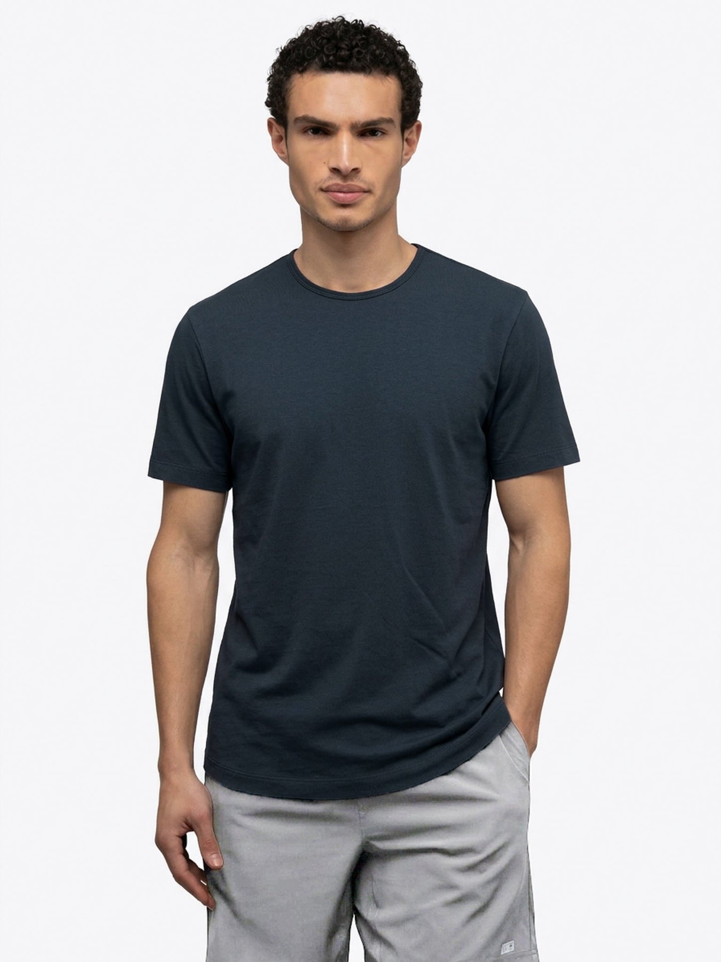 Crossover Active Tee | Obsidian Signature-Fit