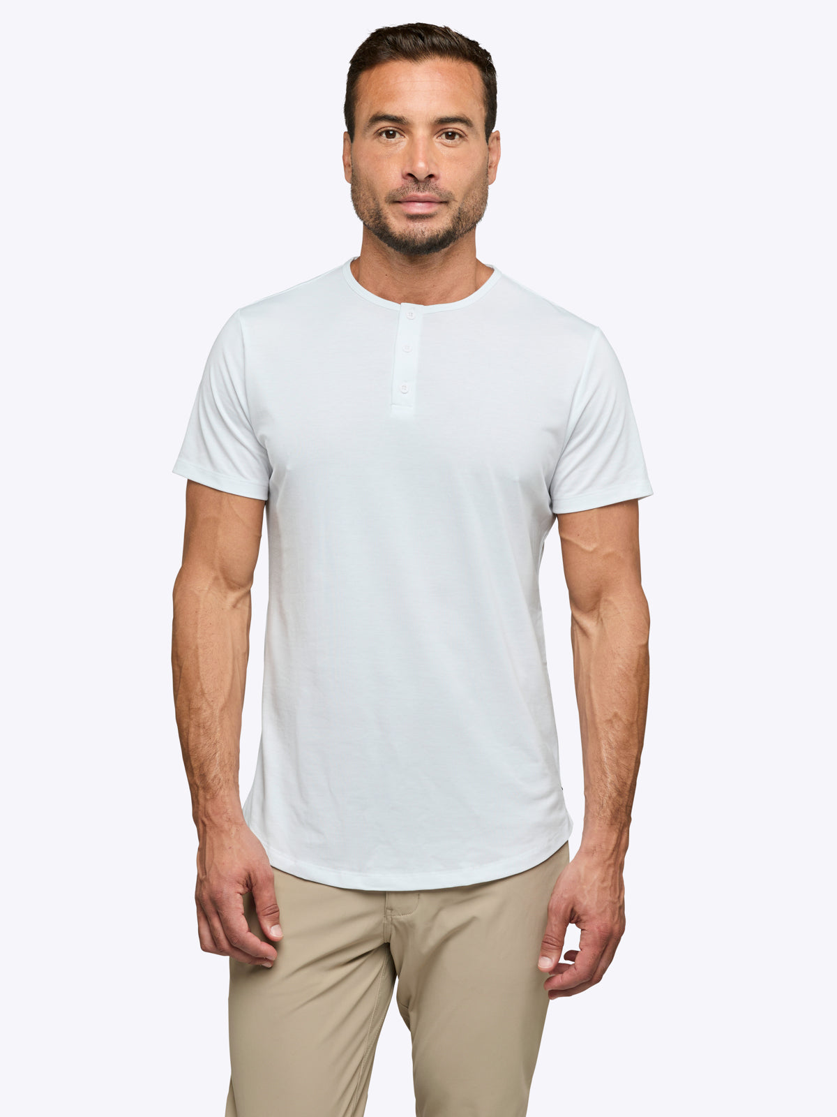 AO Henley Curve-Hem | White Signature-fit PYCA Pro®